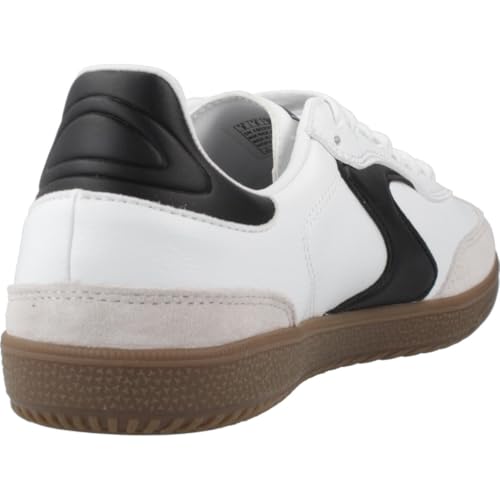 Skechers Women's Hotshot Kickoff Sneakers - White Black 6.5