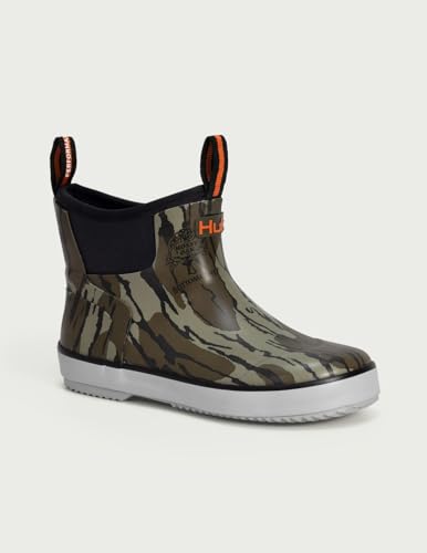 HUK Kids Rogue Wave Shoe - Youth Mossy Oak Deck & Fishing Boot, 2 Big Kid