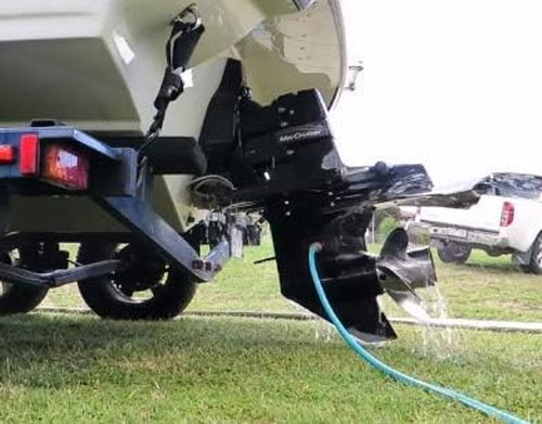 ISURE MARINE Outboard Motor Water Flusher - Universal Rectangular Boat Ear Muff Engine Flusher