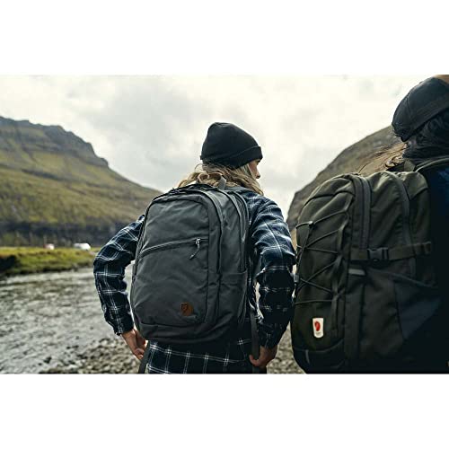Fjällräven Raven 28L Backpack - Navy, Multi-Pocket Organization, Padded Support, Durable Fabric, One Size