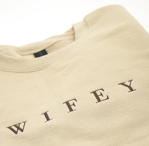 Medium Wifey & Hubby Embroidered Sweatshirt for Honeymoon - Sand