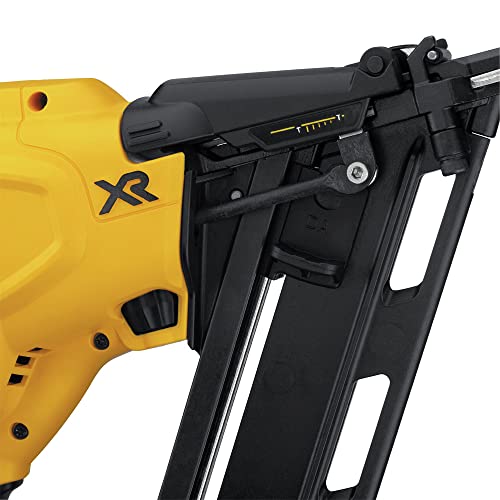 DEWALT 20V MAX XR 15-Gauge Cordless Finish Nailer - Tool Only