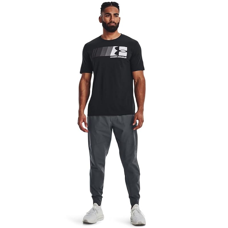 Under Armour Men’s Fast Left Chest Short Sleeve T Shirt – Black / White, Large