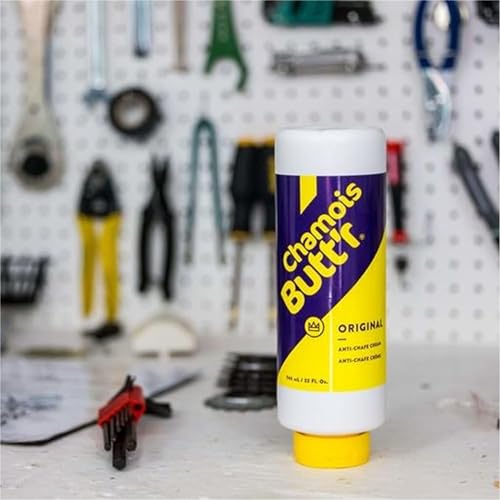 Chamois Butt'r Anti-Chafe Cream 32oz with Keychain Light for Athletes