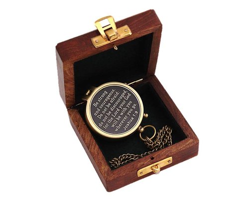 Be Strong And Courageous, Joshua 1:9, Solid Brass Directional Engraved Compass, Baptism Gifts for Boys Girls, First Communion, Christian Gifts for Men, First Confirmation Gifts for Boys Catholic Gifts