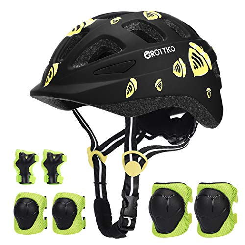 Toddler Kids Ultralight Helmet with Knee Elbow Wrist Pads Safety Gear Set - Acorn Pattern Adjustable