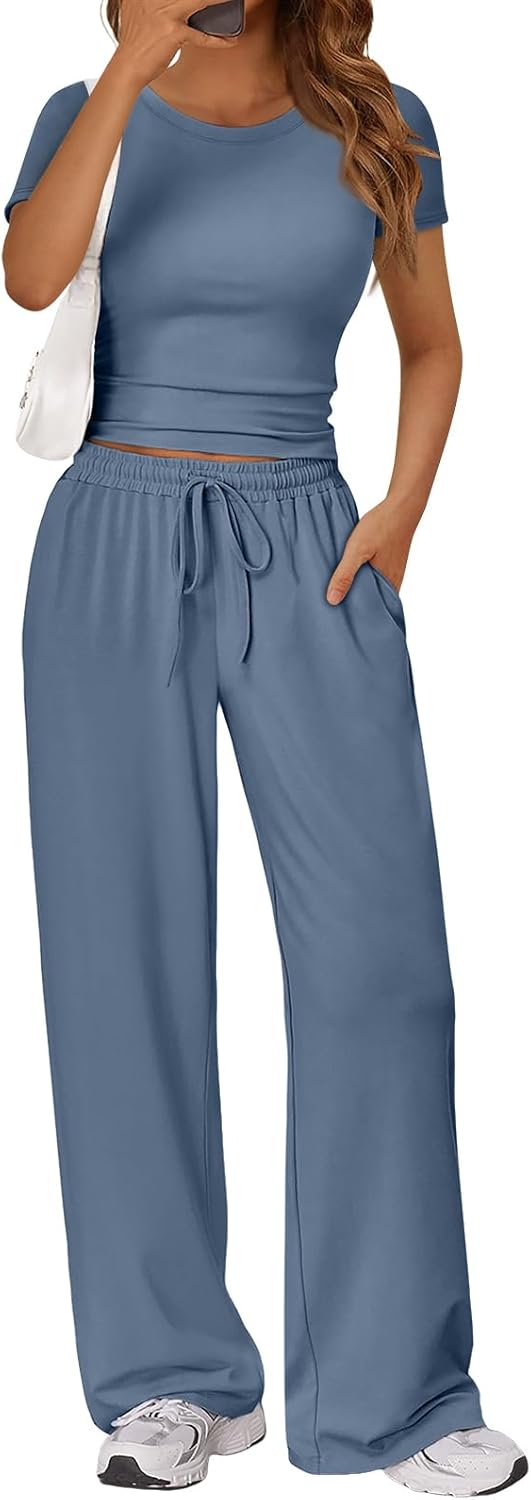 Trendy Queen 2-Piece Summer Sweatsuit Set - Women's Wide Leg Pants & Ruching Crop Top
