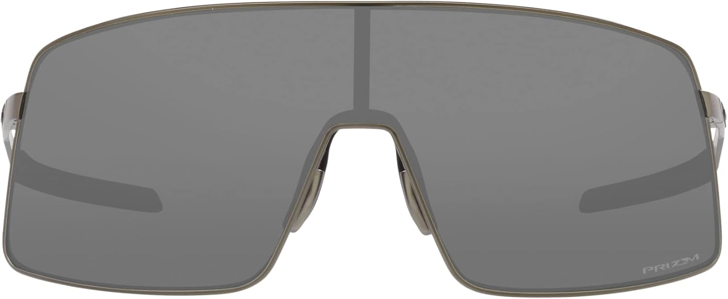 Oakley Men's Classic Sunglasses - Timeless Style & UV Protection | Perfect for Outdoor Activities