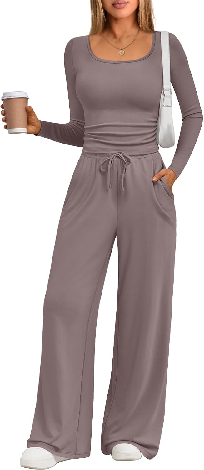 Trendy Queen 2-Piece Lounge Set - Women's Scoop Neck Top & Wide Leg Pants with Pockets