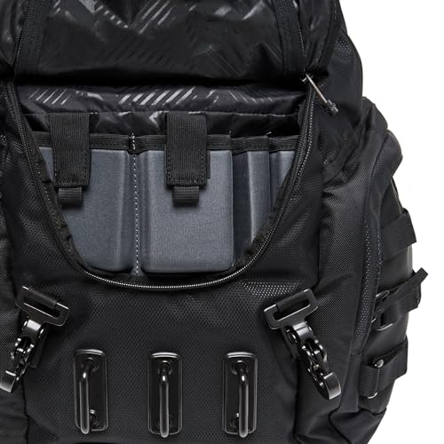 Oakley Unisex Kitchen Sink Backpack - Stealth Black, One Size - Military & Travel