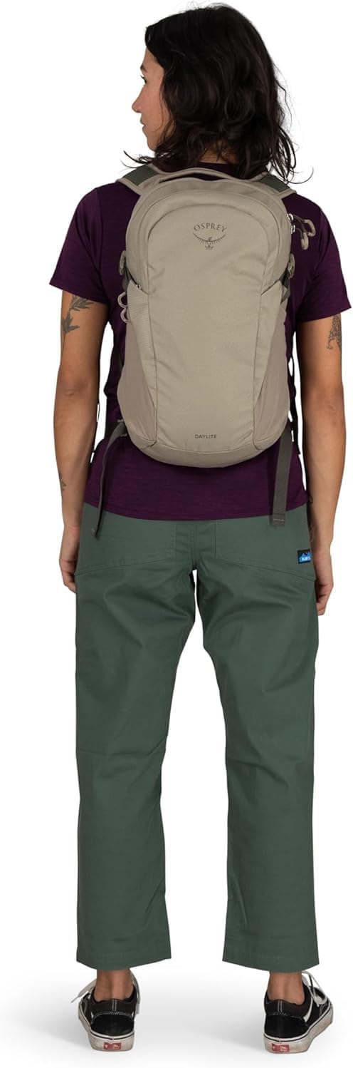 Osprey Daylite Commuter Backpack - Lightweight Everyday Bag with Laptop Sleeve & Water Bottle Pockets