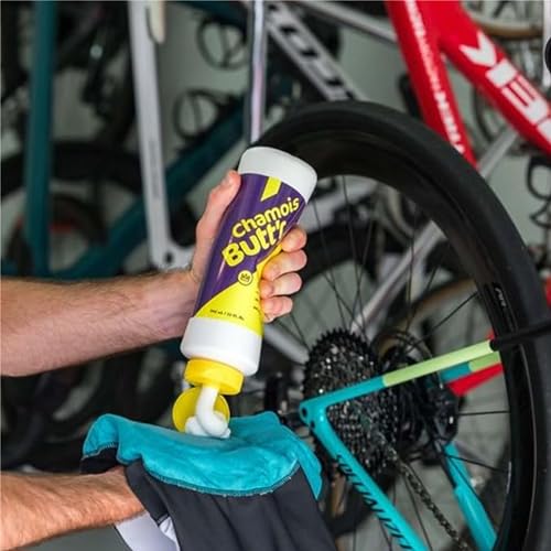 Chamois Butt'r Anti-Chafe Cream 32oz with Keychain Light for Athletes
