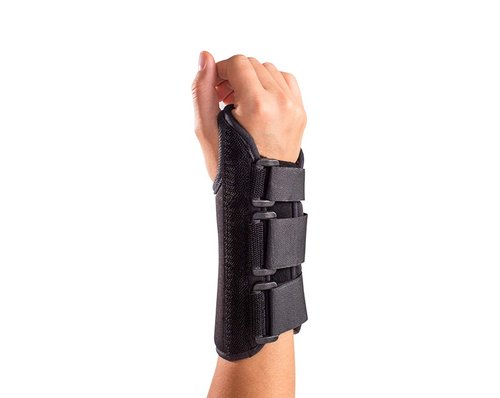 Donjoy ComfortFORM Wrist Support - Right - Medium