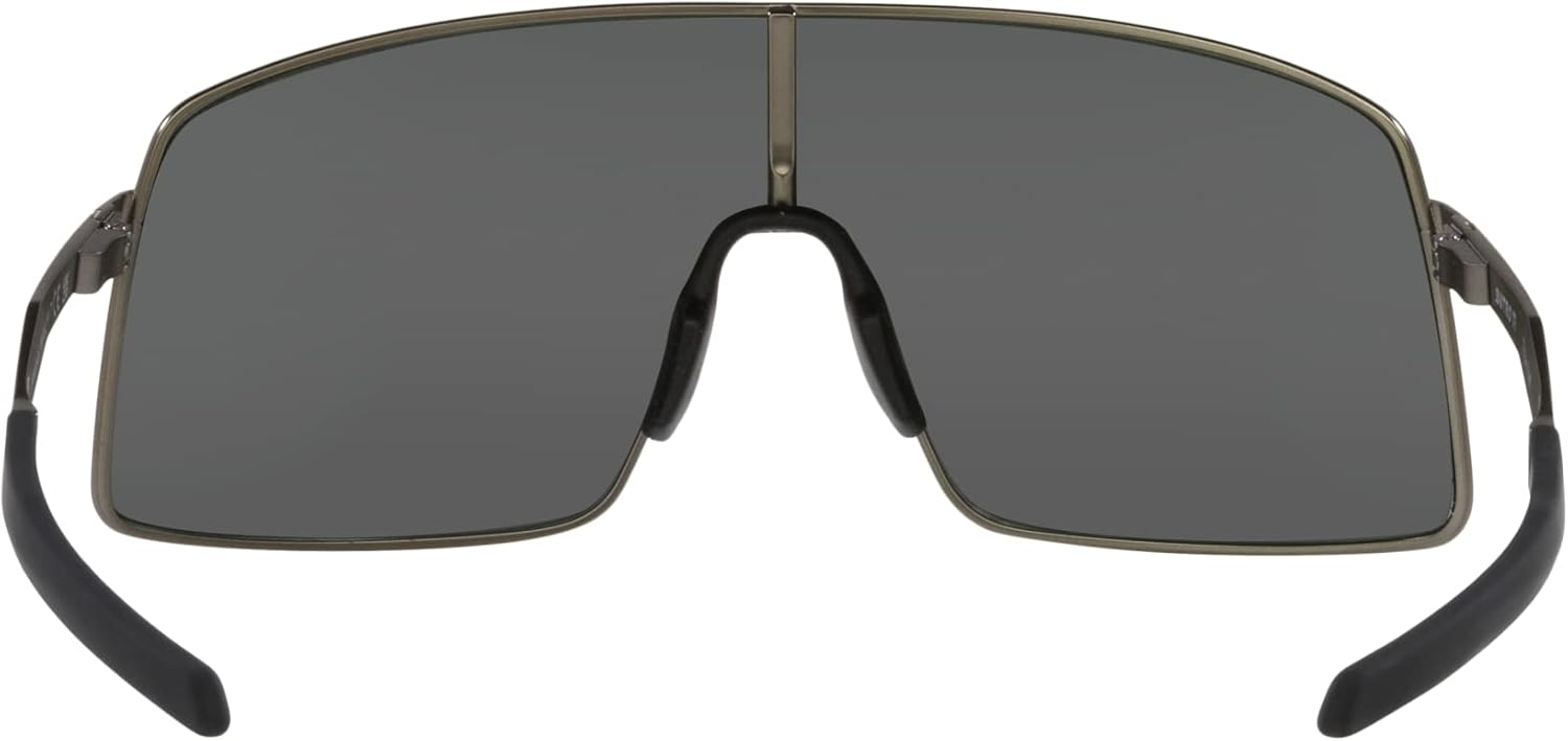 Oakley Men's Classic Sunglasses - Timeless Style & UV Protection | Perfect for Outdoor Activities