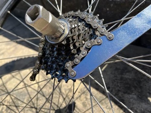Boenoea Bike Cassette Removal Tool with Chain Whip, Bicycle Sprocket Removal Tools, Cassette Lockring Freewheel Remover