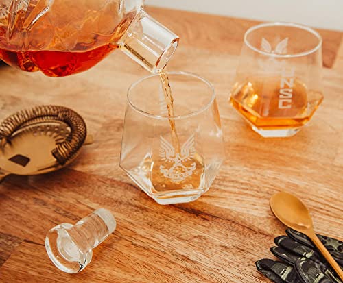 Halo Infinite Master Chief Whiskey Decanter Set with 4 Glasses - Official Game Memorabilia