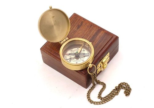 Be Strong And Courageous, Joshua 1:9, Solid Brass Directional Engraved Compass, Baptism Gifts for Boys Girls, First Communion, Christian Gifts for Men, First Confirmation Gifts for Boys Catholic Gifts
