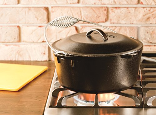 Lodge 5 Quart Pre-Seasoned Cast Iron Dutch Oven with Bail Handle
