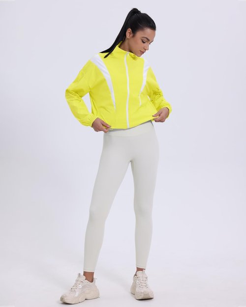 Locachy Women's Athletic Workout Jacket - Lightweight Cropped Full Zip with Stand Collar | Perfect for Running & Hiking
