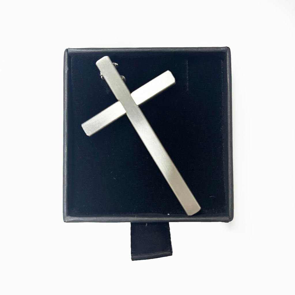 Self Defense Cross Necklace, 21 inch Chain, Stainless Steel Hidden Protection Tool with Safety Lock