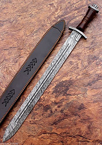 Hand Forged Damascus Steel Sword with Walnut Handle - Viking Gladiator Dagger
