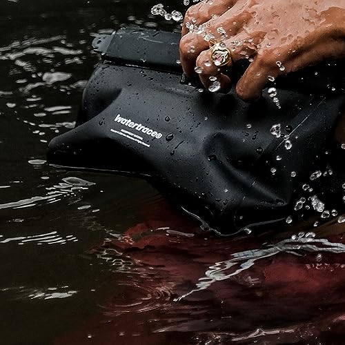 Waterproof Fanny Pack with Magnetic Closure - Black Water-Resistant Waist Bag