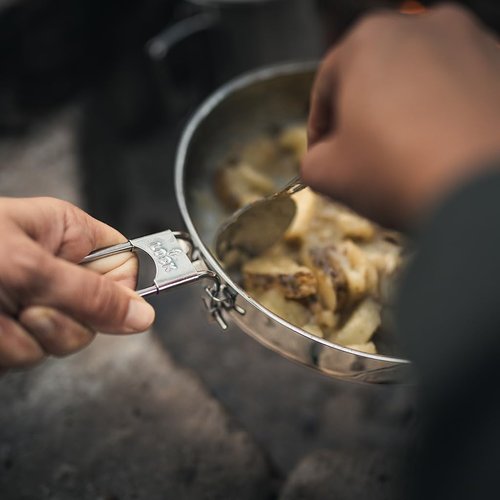 The Pathfinder School Stainless Steel Folding Skillet and Lid (10-Inch)