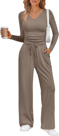 Trendy Queen 2-Piece Lounge Set for Women - Stylish Fall Sweatsuit in Comfortable Fit