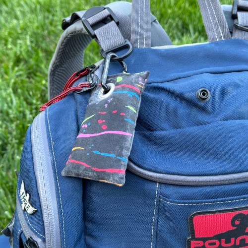 Disc Golf Chalk Bag with Carabiner - Dry Hands Grip Enhancer - Paint Streaks Variant