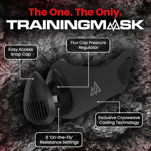 TrainingMask 3.0 Altitude Training Mask - Medium with Spray Cleaner, Blackout