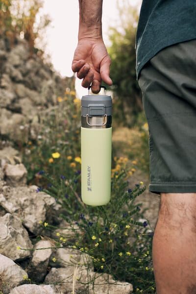 STANLEY Quick Flip GO Water Bottle 36 oz - Insulated, Leakproof & Packable | BPA-Free | Soft Orchid
