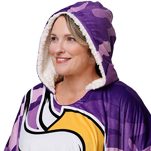 FOCO NFL Team Logo Reversible Sherpa Hoodie Sweatshirt - Vikings, Camo, One Size