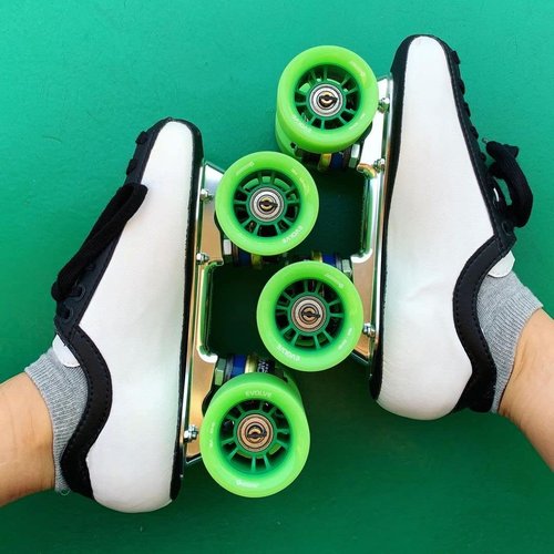 Bont Evolve Professional-Grade Indoor Roller Skate Wheels - High-Performance Polyurethane Speed Wheel Set - Blue 88A - Set of 4 wheels (Blue 88A)