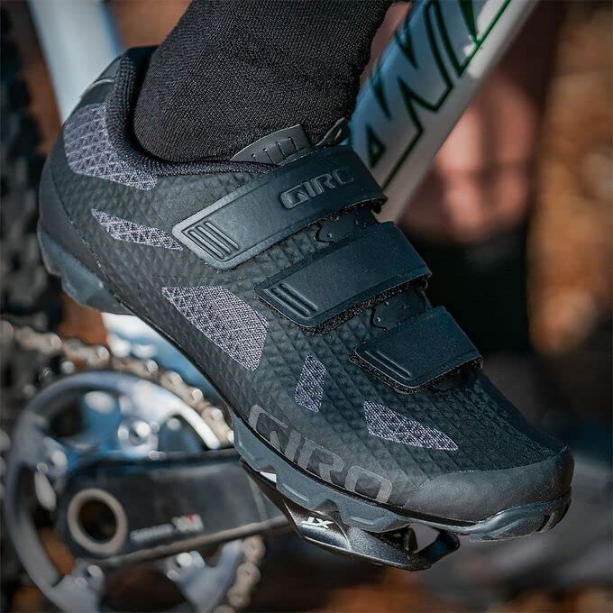 Giro Ranger Men's Cycling Shoes 9.5 Black - Supportive & Lightweight