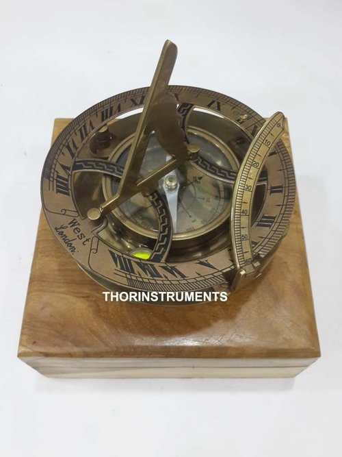 THOR INSTRUMENTS Antique Brass 4" Sundial Compass, Sundial Clock in Wood Box Gift Sun Clock Ship Replica Watch