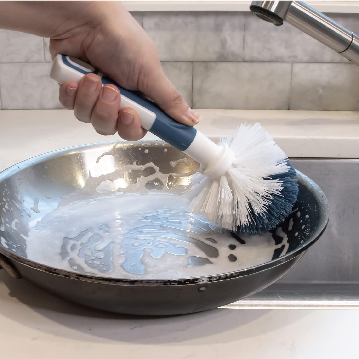 Unger Sink & Dish Scrub Brush - Non-Scratch Bristles for Hard-to-Reach Corners | Ideal for Glassware & Pots