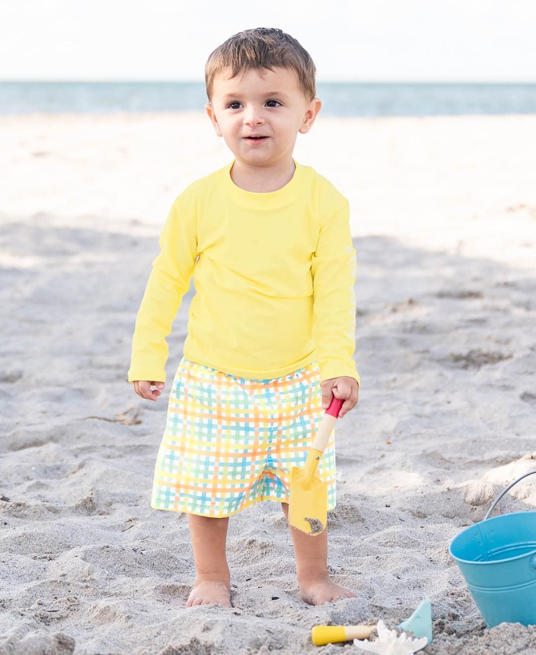 RUGGEDBUTTS Boys Classic Gingham Swim Trunks - UPF 50+ Sun Protection Fashion Swim Trunks