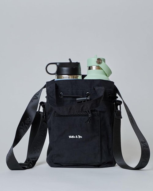 NoNa & Bee Water Bottle Holder - Hands-Free Crossbody Carrier Bag with Phone Pocket | Black