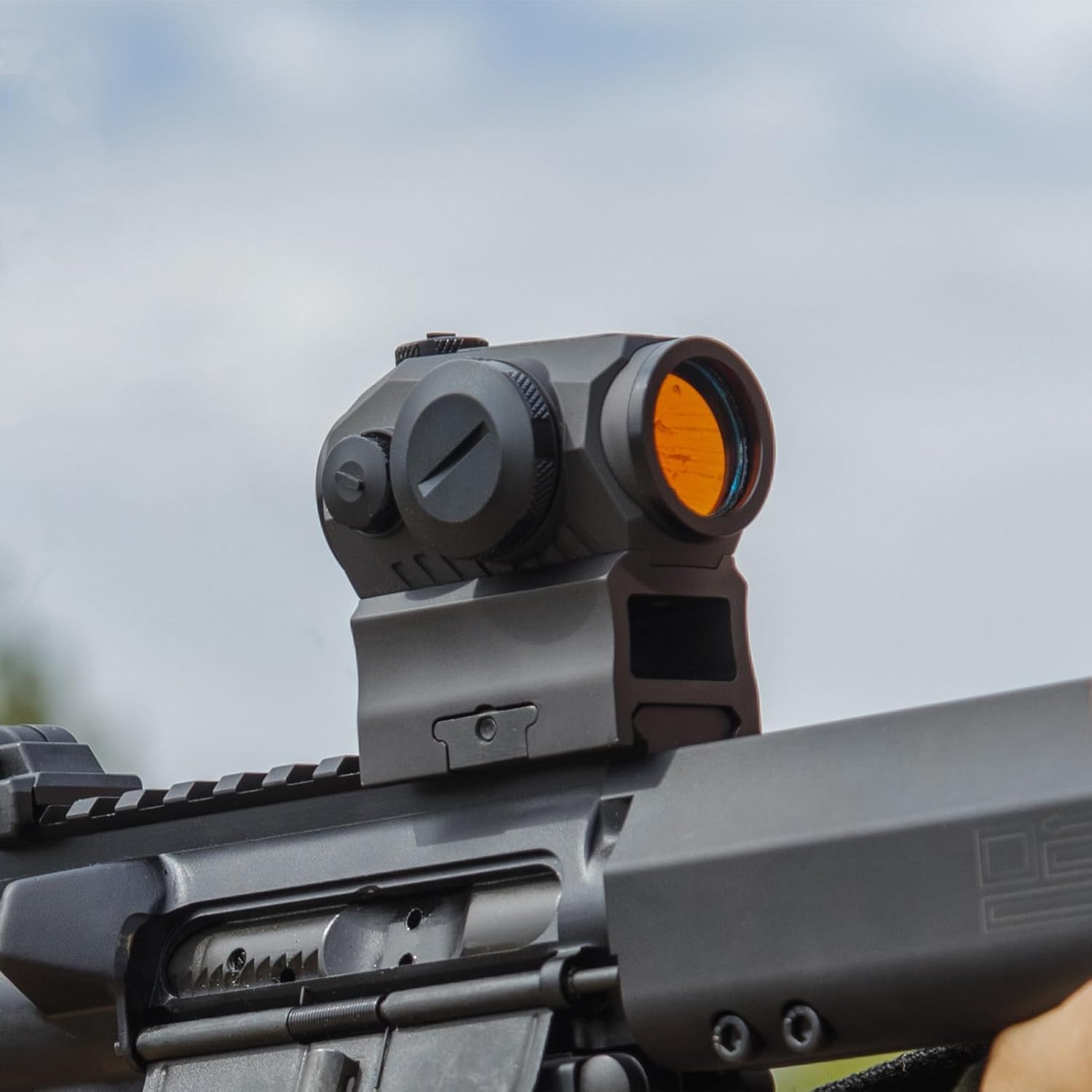 SIG SAUER Romeo5 1x20mm Red Dot Sight - High-Performance Waterproof & Fog-Proof 2 MOA for M400 Tread