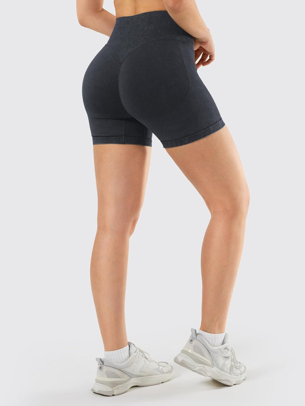 YEOREO Women's Gym Shorts - 4.5" Butt Lifting Seamless Biker Shorts for Ultimate Comfort