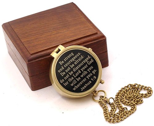 Be Strong And Courageous, Joshua 1:9, Solid Brass Directional Engraved Compass, Baptism Gifts for Boys Girls, First Communion, Christian Gifts for Men, First Confirmation Gifts for Boys Catholic Gifts