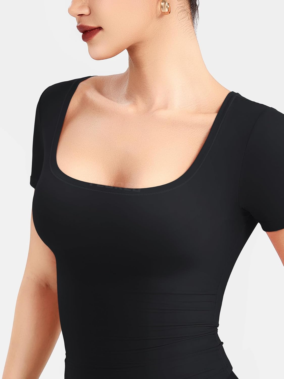 YEOREO Women's Slim Fit Crop Top - Short Sleeve Scoop Neck - Double Lined - Black