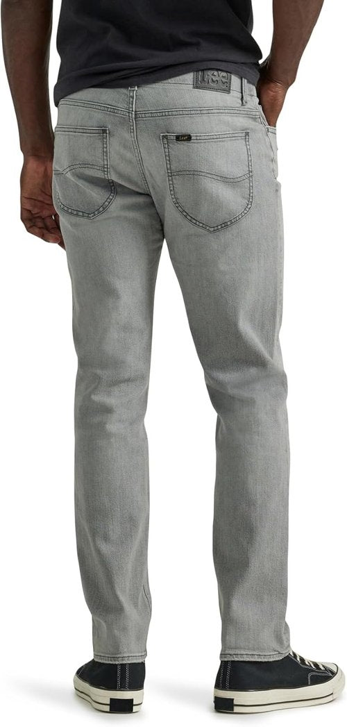 Lee Men's Extreme Motion Straight Taper Jeans - Comfortable Stretch Fit | Versatile Style
