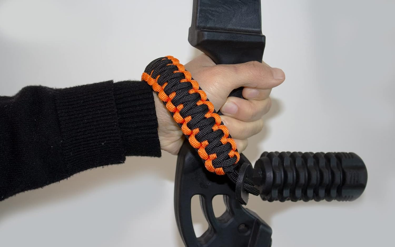 Skiennix Bow Wrist Sling - Comfortable 550 Paracord Strap for Compound & Recurve Bows