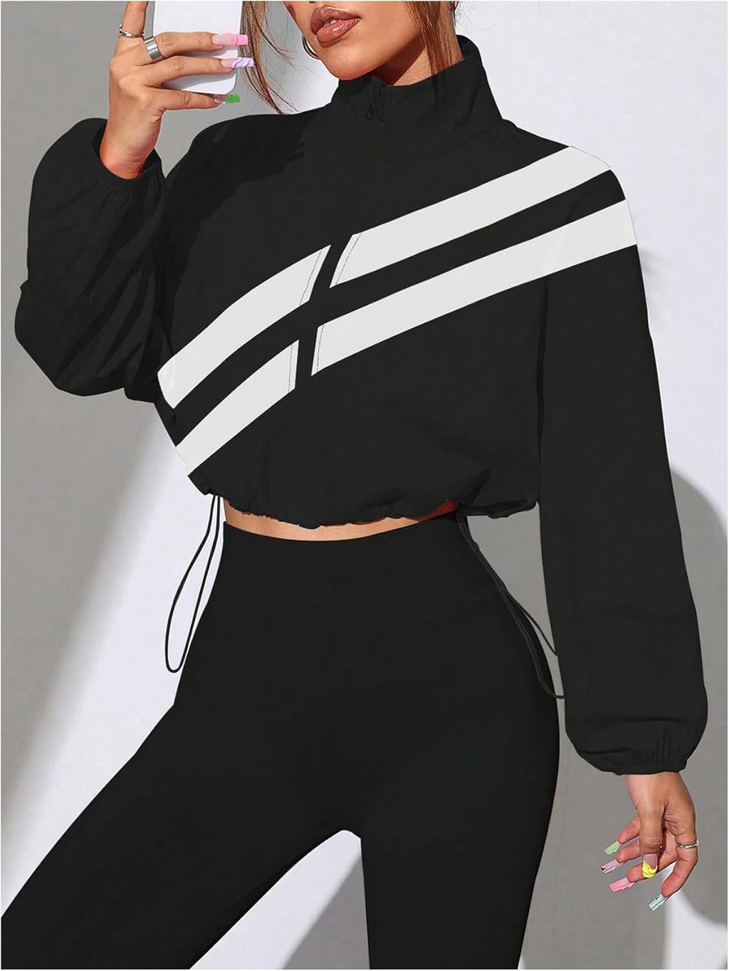 Verdusa Women's Lightweight Athletic Windbreaker Jacket - Cropped Color Block Design