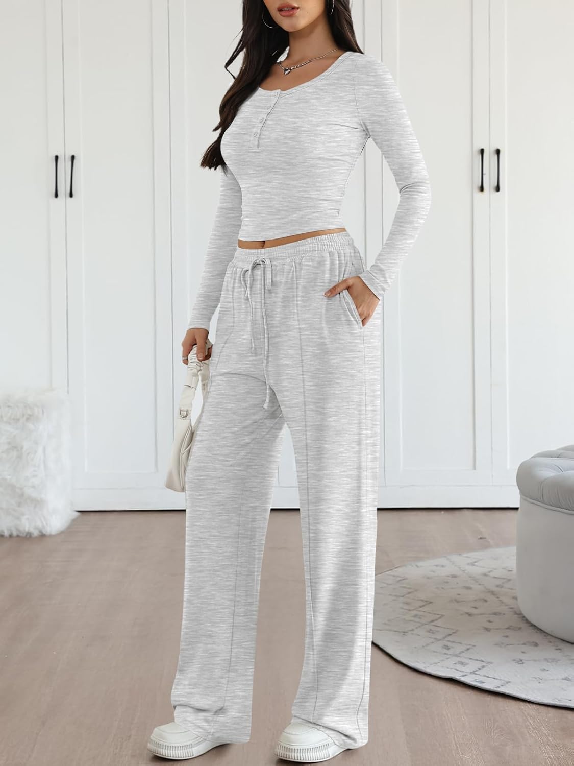 Trendy Queen 2 Piece Lounge Set for Women - Stylish Fall Fashion Travel Sweatsuit