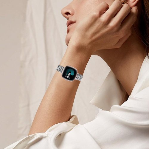 Alociaga Metal Band Compatible for Fitbit Versa 4/Sense 2/Versa 3/Sense, 22mm Dressy Stainless Steel Chain Strap Designer Wristband (Sliver)