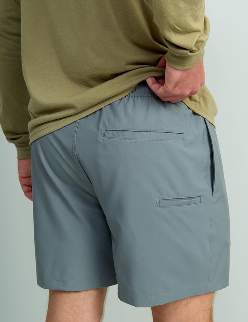HUK Men's Fishing Shorts - Quick-Dry Pursuit Volley Design for Comfort & Performance