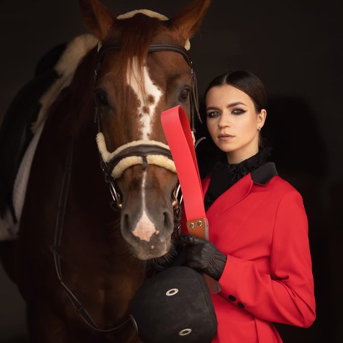 BARPOT Leather Paddle with Anti-Slip Wooden Handle, Riding Crops for Horses, 19'' Equestrianism Crops (Red)