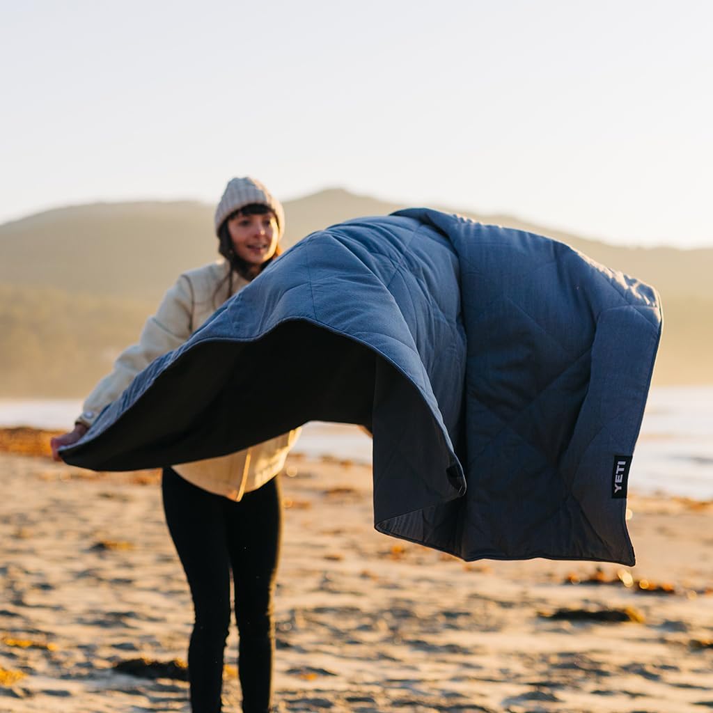 YETI Lowlands Blanket - Versatile Multi-Use Blanket with Convenient Travel Bag